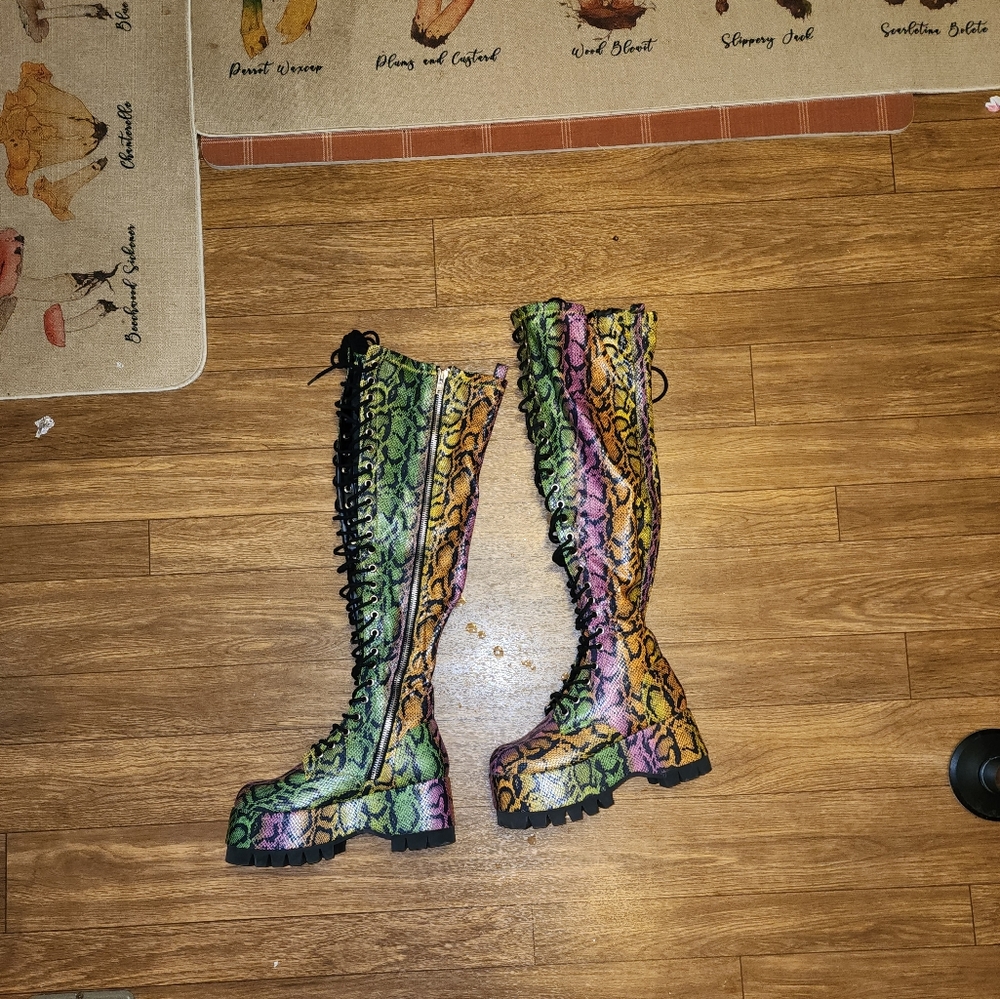 Dolls kill snakeskin boots never worn